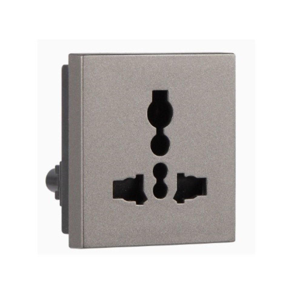 Crabtree 6-13A Universal Socket Amare